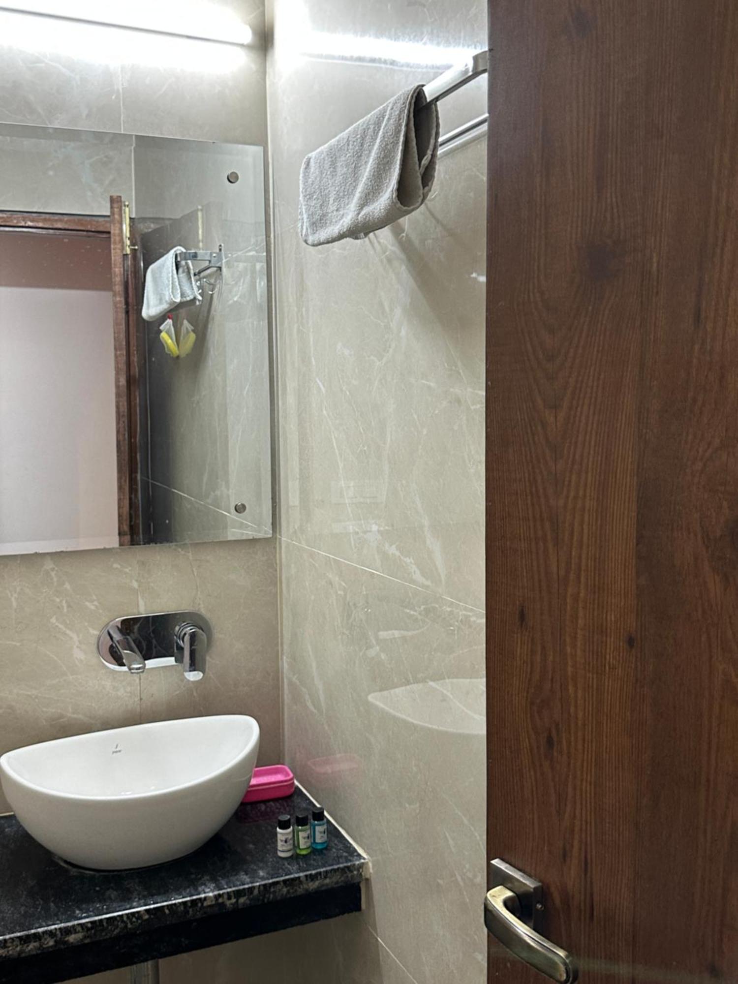 La Casca Experience Hotell Zirakpur Eksteriør bilde